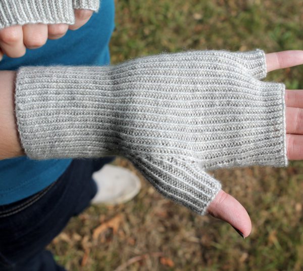 The twisted rib palm of the fingerless mitts