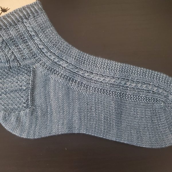 Shanelle knit her large Tìorial in Madelinetosh Twist Light in Well Water