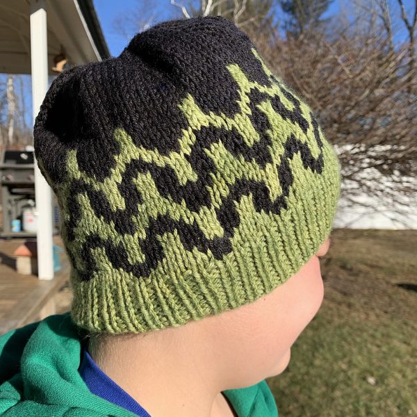 Kristene made her Teen sized Pirl Hat with Ontheround cottage DK (in moss) and Ontheround everyday Dk (in eclipse)