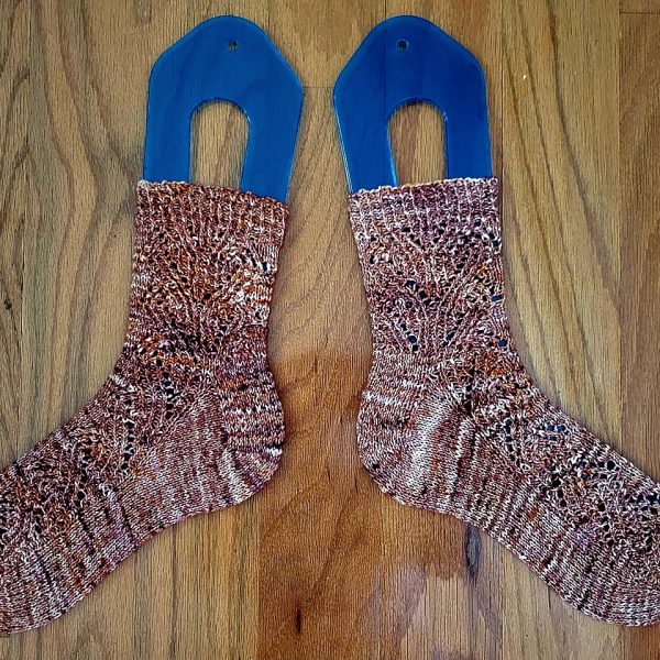 Karen knit her small Fiadhta in Leading Men Fiber Arts Improv Sock Blank in Sunset Season