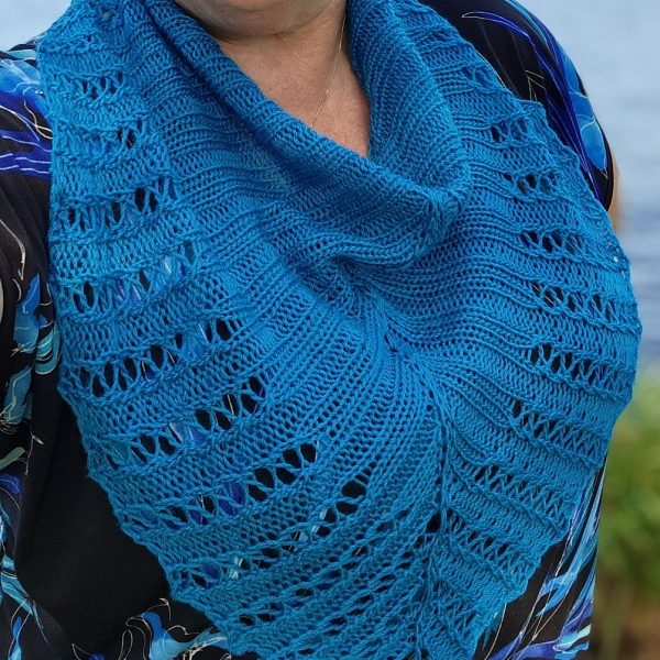 Monica knit her Rinlet in Cascade Yarns Heritage Silk